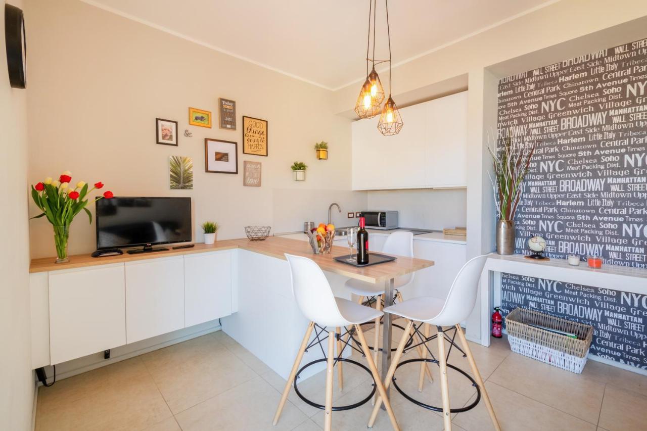 Angel'S Traveller'S Apartment Πάρμα Εξωτερικό φωτογραφία